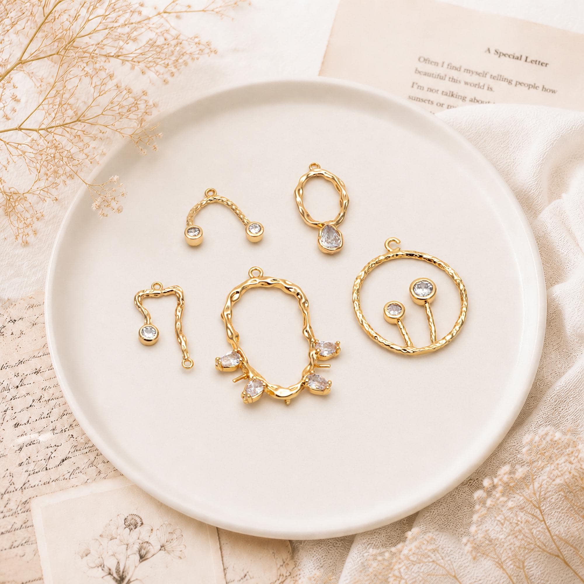 10pcs CZ Pave Gold Charm Connectors, 18K Gold plated Brass, U-shaped Curved Bar Stick Pendants 21x10mm (GB-913)